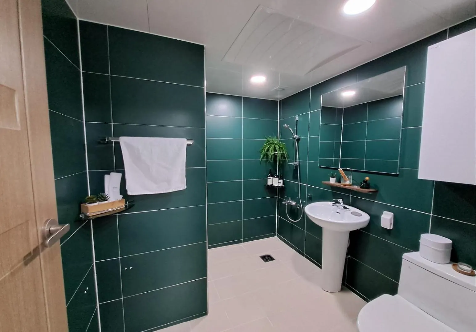 Villa Feel Better, Gwangalli Busan South Korea