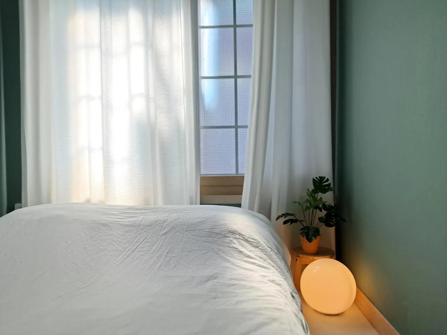 Feel Better, Gwangalli Busan Villa