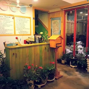  Hostal Blue Backpackers